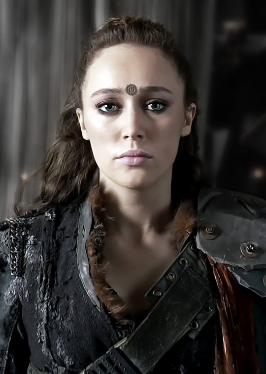 100 Lexa 100 Lexa